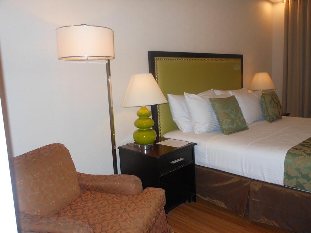 Azzurro Hotel Ángeles Habitación foto